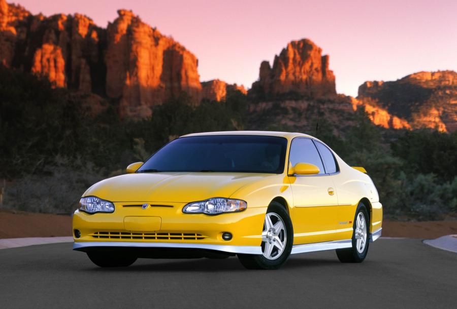  Chevrolet Monte Carlo SS 2000 года  (фото 18 из 35)
